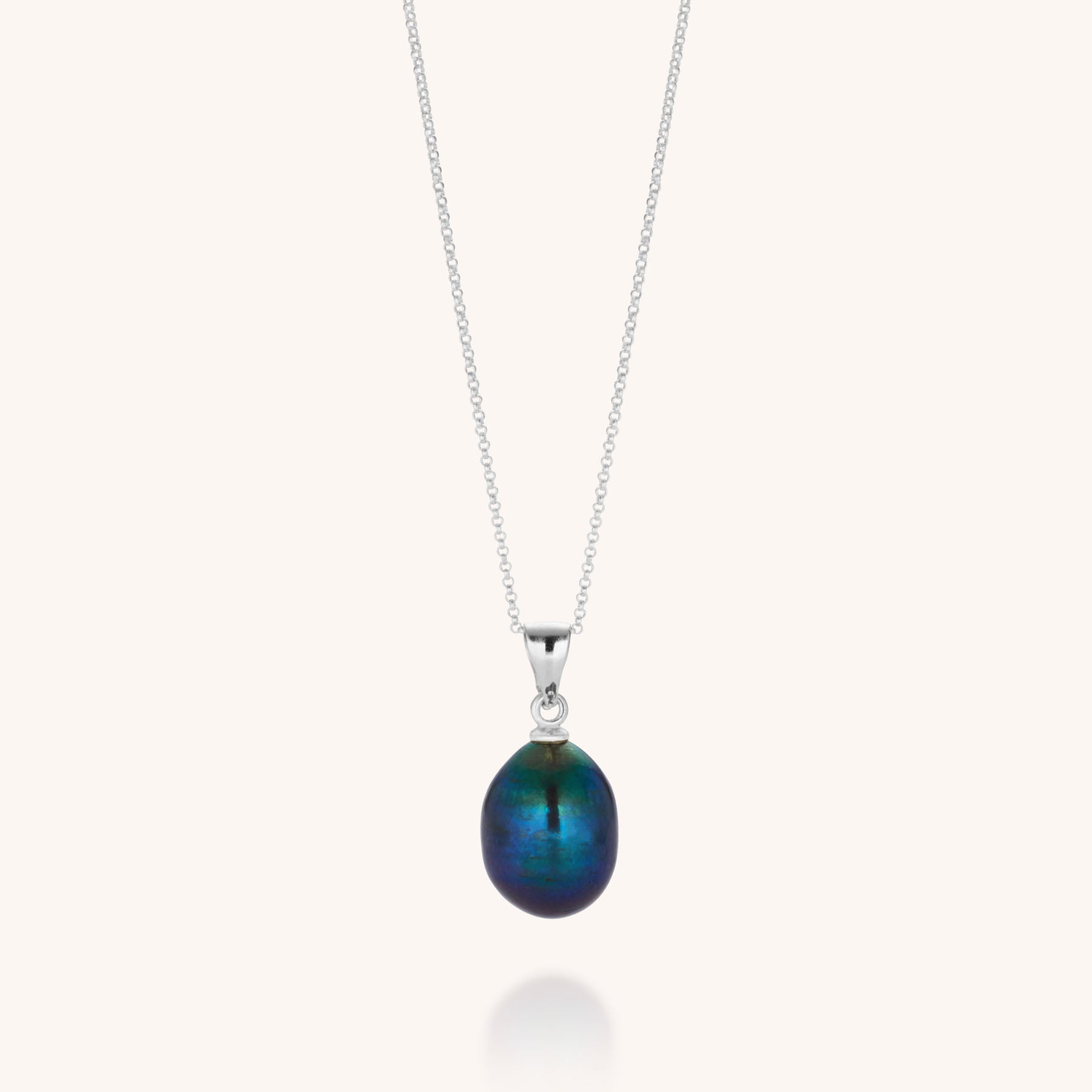 Ellen Pearl Drop Necklace